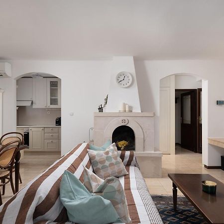 Heritage House Dvor Sutivan Bagian luar foto